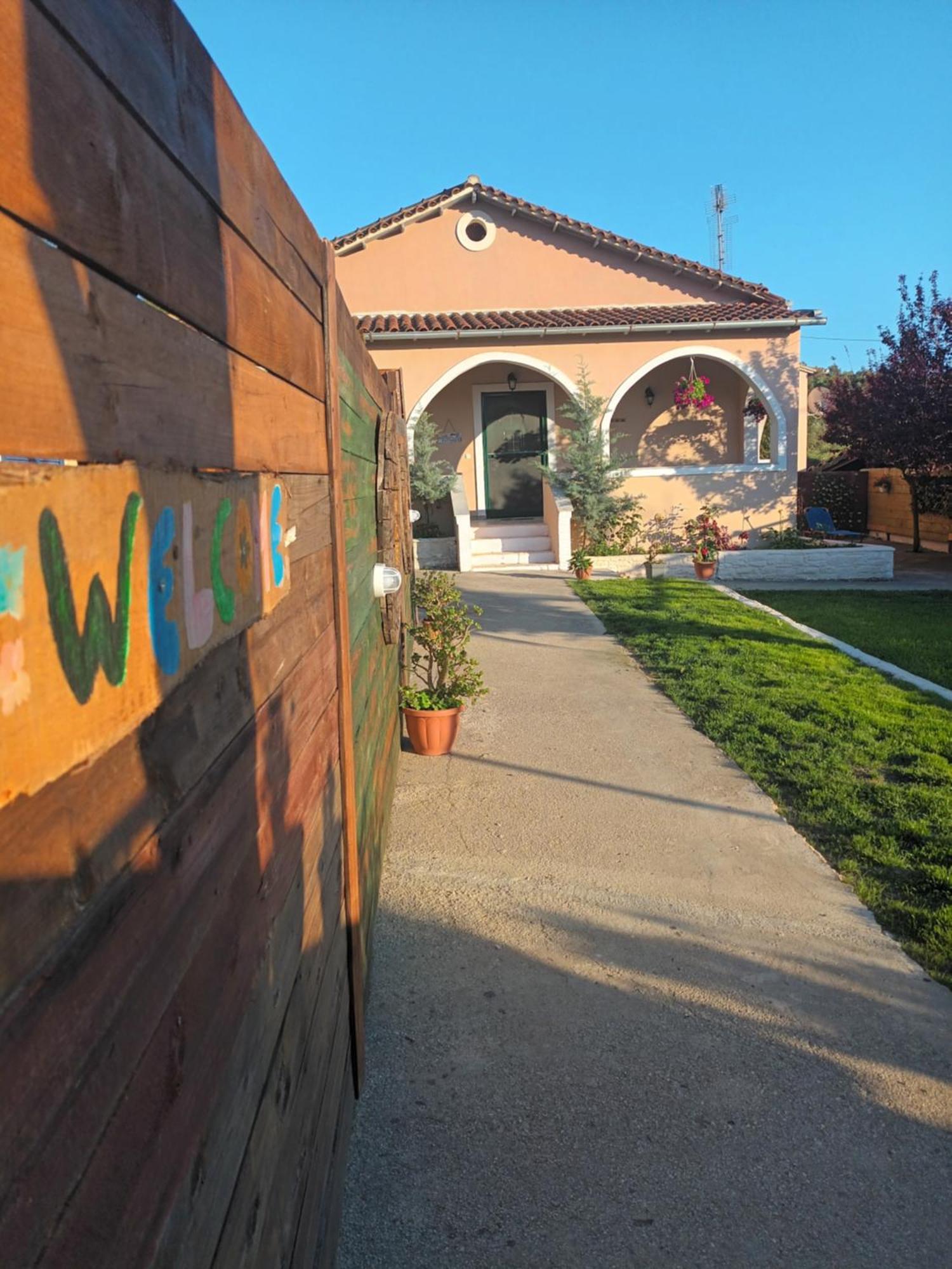 מרטיאס Villa Thanos מראה חיצוני תמונה